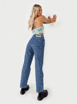 The Ragged Priest Daisy Denim Jeans -Princess Polly Sales 0 modelinfo emma leigh us4 2