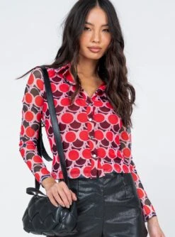 Blanca Long Sleeve Top Red Multi 8 Blanca Long Sleeve Top Red Multi -Princess Polly Sales 1 modelinfo Ashley us4 b8ed6a11 0c52 4365 a48a cb0f852936ab