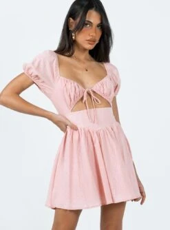 Princess Polly Caria Mini Dress Dusty Pink -Princess Polly Sales 1 modelinfo jess us2 5a3b1f2e 98bf 4bcb 8cf5 e1b26383b93f