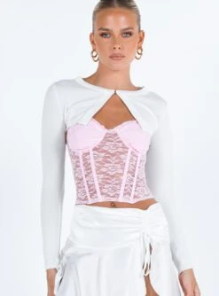 Alexanderson Cardigan White -Princess Polly Sales 1 modelinfo kiana us2 b984291c af3f 45d6 87f0 69c99e26105d