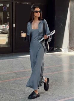 Princess Polly Callie Maxi Set Grey -Princess Polly Sales 1 modelinfo lisa us2 3ae65ad5 474f 448c 956f 129a2a9c24a0