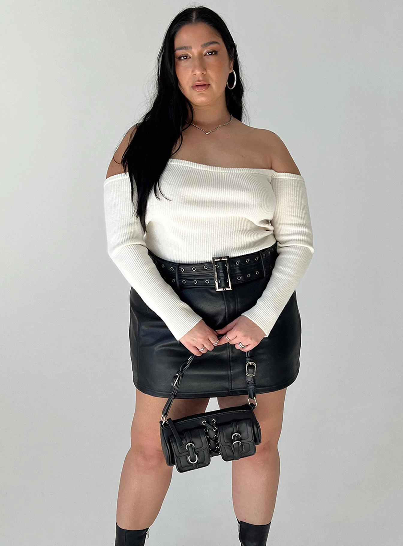 Katandra Off Shoulder Top Ivory Curve 2 Katandra Off Shoulder Top Ivory Curve - Image 2