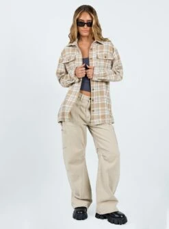 Princess Polly Mila Shirt Multi -Princess Polly Sales 2 modelinfo Saskia us2 60ae916f d48e 49cd 9070 c43feb8669ab