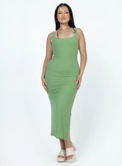 Princess Polly Suzie Maxi Dress Green -Princess Polly Sales 2 modelinfo alicia us8 de662347 71c9 4800 9cb8 bb5ca37c63d3