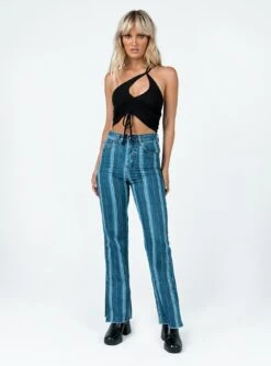 Princess Polly Albanie Denim Jeans -Princess Polly Sales 2 modelinfo chloe e us2 8d35098e b65d 4608 9a91 e8f7a014432a