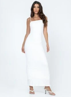 Princess Polly Buella Maxi Dress White -Princess Polly Sales 2 modelinfo cindy us2 fa8f4a95 f4ef 4280 adcc 88f44484b4be