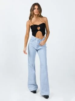 Princess Polly Amaia Top Black -Princess Polly Sales 2 modelinfo elise us2 b9470162 1f0d 4236 a7df 0914e18c2931