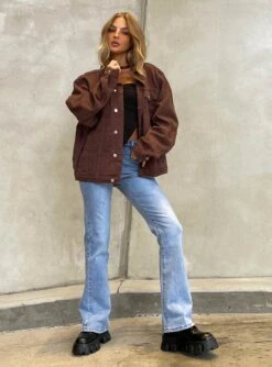 Princess Polly Trudi Denim Jeans -Princess Polly Sales 2 modelinfo emma jane US2 7911d178 e1d2 42c5 9588 044ce76e46a1