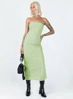 Princess Polly Sakina Maxi Dress Green 9 Princess Polly Sakina Maxi Dress Green -Princess Polly Sales 2 modelinfo emma leigh us4 499fb7b2 be83 4d46 8941 e074eae150d5