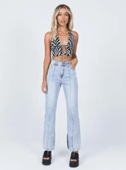 Princess Polly Michael Denim Jeans Blue -Princess Polly Sales 2 modelinfo emma us2