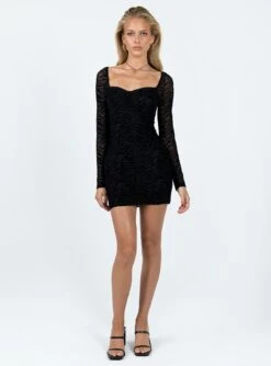 Princess Polly Nikolas Long Sleeve Mini Dress Black -Princess Polly Sales 2 modelinfo kiana us2 3d6f26b1 6d72 4511 bf7f b1b971d15846
