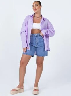 Princess Polly Elona Shirt Lilac -Princess Polly Sales 2 modelinfo mikayla us6 18f0383b f598 42dd 9a57 865f596d348f