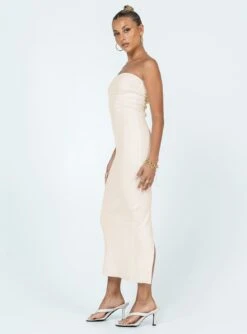 Jayan Strapless Maxi Dress White -Princess Polly Sales 3 modelinfo Alexis us2 bcdaa441 726e 4a5e b16a 430c39e38eb4