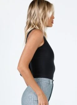 Milford Top Black -Princess Polly Sales 3 modelinfo Chelsea us4 ed94b540 f84f 4aff ae25 787c10e0b0d5