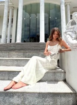 Karamu Maxi Dress Cream -Princess Polly Sales 3 modelinfo Elise us2 f70f4324 62d6 4bc6 9828 d809c731bd07