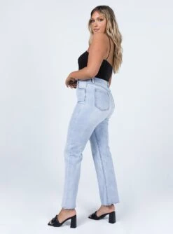 Princess Polly Stowe Denim Jeans -Princess Polly Sales 3 modelinfo Jasmine US8 40dbaf37 b82d 4f7b ae8b fcdad425bdf3