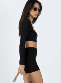 Princess Polly Arcielle Set Black -Princess Polly Sales 3 modelinfo Jess us2 e06df4b3 caf9 411f 83b4 74ec5d3a70d4