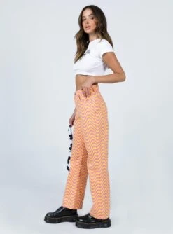 The Ragged Priest Wave Jean Pink & Yellow -Princess Polly Sales 3 modelinfo Nat us2 e2a84080 11b8 4e3c 81f3 646cbd3e3c75