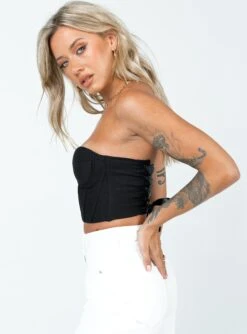Princess Polly Endless Love Corset Top Black -Princess Polly Sales 3 modelinfo cathlin us2 6af7d90e 5a55 4f53 a577 4d8cd750ac3d