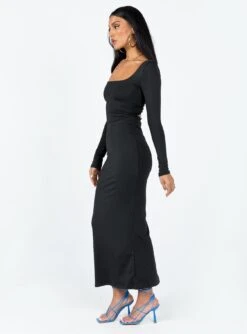 Princess Polly Lyla Maxi Dress Black 9 Princess Polly Lyla Maxi Dress Black -Princess Polly Sales 3 modelinfo christy us2 36196440 4261 4de0 96c1 d48f1ffdfabc