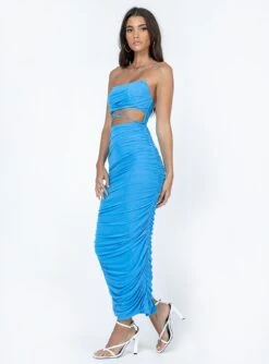 Princess Polly Lapira Maxi Dress Blue 8 Princess Polly Lapira Maxi Dress Blue -Princess Polly Sales 3 modelinfo cindy us2 67823222 c39e 49f8 8688 fcba8a7b24b1