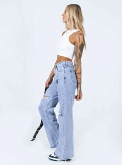 Princess Polly Prague Oversized Denim Jeans -Princess Polly Sales 3 modelinfo emma leigh us4 f3bf2241 c250 4dca afcf c9d78d6fcda5