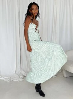 Princess Polly Rise Up Maxi Dress Green 6 Princess Polly Rise Up Maxi Dress Green -Princess Polly Sales 3 modelinfo eyes us2 8a0e11f5 a8f0 4a6b a879 72c573657ad3