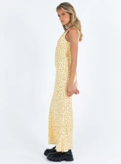 Princess Polly Nellie Maxi Dress Yellow / Red Floral 9 Princess Polly Nellie Maxi Dress Yellow / Red Floral -Princess Polly Sales 3 modelinfo kiana us2 981a44d5 959e 40f2 b8e4 cd182d4843fc