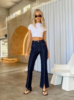 Princess Polly Johnny Flare Dark Wash Jeans Denim 10 Princess Polly Johnny Flare Dark Wash Jeans Denim -Princess Polly Sales 3 modelinfo kiana us2 ad32a58b b1bb 4389 abe5 e51902be7b33