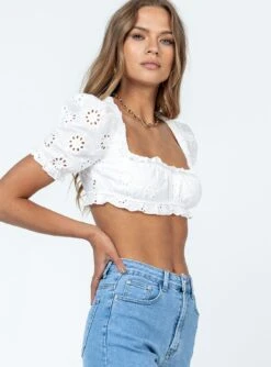 Princess Polly Olympia Top White -Princess Polly Sales 3 modelinfo margaret us2 918b2986 8fad 4d45 b82f 462e0a08bfbc