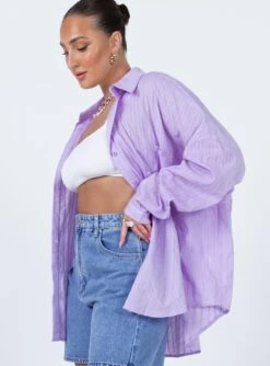Princess Polly Elona Shirt Lilac -Princess Polly Sales 3 modelinfo mikayla us6 9b7145d4 de42 492d a739 83e2578f853d