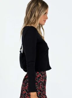 Princess Polly Basalt Long Sleeve Top Black -Princess Polly Sales 3 modelinfo milli us2 5ff35db4 b188 4ed5 bf38 3ea2cd5f1af5