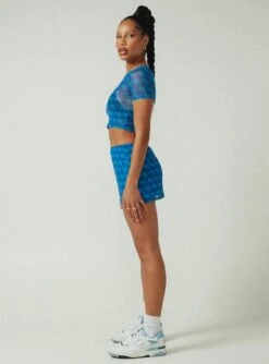 JGR & STN Cassie Cropped Tee Blue -Princess Polly Sales 3 modelinfo model us4