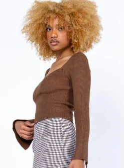 Princess Polly Sherry Long Sleeve Top Brown -Princess Polly Sales 3 modelinfo taegan us4 e8c6875a e4fc 4c98 9dc3 b76c503d37c0