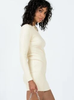 Princess Polly Nadine Long Sleeve Mini Dress Cream 9 Princess Polly Nadine Long Sleeve Mini Dress Cream -Princess Polly Sales 3 modelinfo tamika us2 e775905c b1cd 4e24 8db7 5c7682dba945