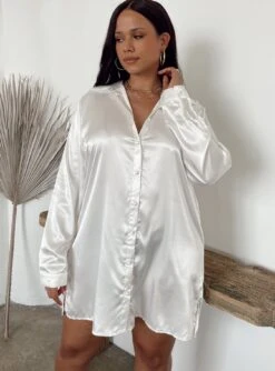 90210 Satin Shirt Mini Dress White Curve -Princess Polly Sales 3 1243cb3e b5e1 4dbd 9626 429cb2450962