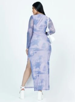 Harlowe Mesh Maxi Dress Blue Multi -Princess Polly Sales 4 model info Alicia us8 0d2342bd 8522 4fc6 8177 c3103ad00482