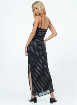 Princess Polly Parnham Maxi Dress Black / White -Princess Polly Sales 4 model info Beanie us0 b986fcf4 e61f 4523 bfe9 fa7ed3ccbfb2