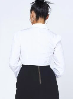 Princess Polly Myla Long Sleeve Top White -Princess Polly Sales 4 modelinfo Alicia US10 8a60a7bc 5630 4e35 a88c 80d77d890e63