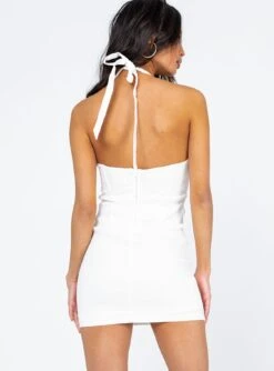 Princess Polly Dreaming Mini Dress White 12 Princess Polly Dreaming Mini Dress White -Princess Polly Sales 4 modelinfo Ashley us4 78973d57 e110 43cf 9153 db2fd9714393