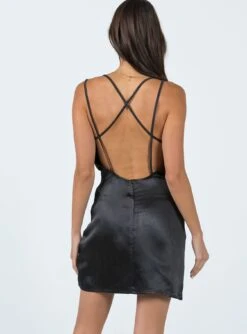 Princess Polly Colton Mini Dress Black -Princess Polly Sales 4 modelinfo Casey us2 7add6310 08ca 4d66 b554 9ac8c0a9cc96