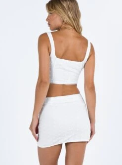 Princess Polly Larose Set White -Princess Polly Sales 4 modelinfo Grace us2 391cf338 2cdb 4318 a621 18854273b3ed