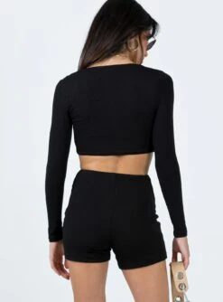 Princess Polly Arcielle Set Black -Princess Polly Sales 4 modelinfo Jess us2 864ad532 8bcd 436a 9e49 59d422452e91