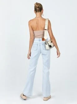 Princess Polly Mostar Bootleg Light Wash Denim Jeans -Princess Polly Sales 4 modelinfo Kiana us2 49301036 a960 4e11 a431 556b5922c147