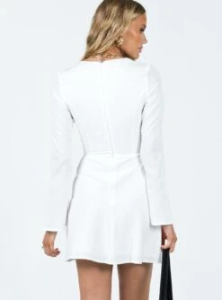 Princess Polly Aalyah Corset Mini Dress White -Princess Polly Sales 4 modelinfo elly us2 2d5b17a3 b756 4bc2 b26a 6ae56e87bdef