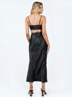 Princess Polly Beauman Set Black -Princess Polly Sales 4 modelinfo elly us2 fedbb812 730b 49aa b73e 6a149682051a