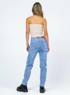 Princess Polly Washington Straight Leg Denim Jeans -Princess Polly Sales 4 modelinfo emily us2 6a86fe16 f83d 4746 a472 357bfb306a7c