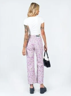 The Ragged Priest Portal Denim Jeans Lilac -Princess Polly Sales 4 modelinfo emma leigh us4 095a2d6d d252 4d6d 8996 038d5f64ffd9