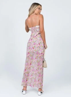 Princess Polly Emily Maxi Dress Pink Floral -Princess Polly Sales 4 modelinfo emma us2 4a407e35 f775 49df 8251 cfca71c9b369