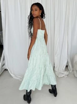 Princess Polly Rise Up Maxi Dress Green 7 Princess Polly Rise Up Maxi Dress Green -Princess Polly Sales 4 modelinfo eyes us2 9e01ed6e d39a 40b5 b0e1 82f1f9be3d38